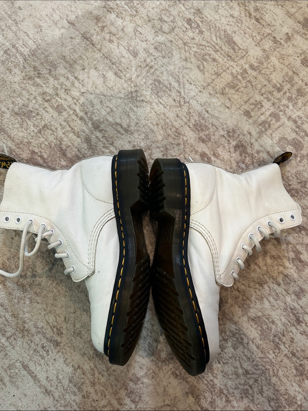 Dr. Martens White Leather Lace-Up Boots size 7 - Picture 8 of 9